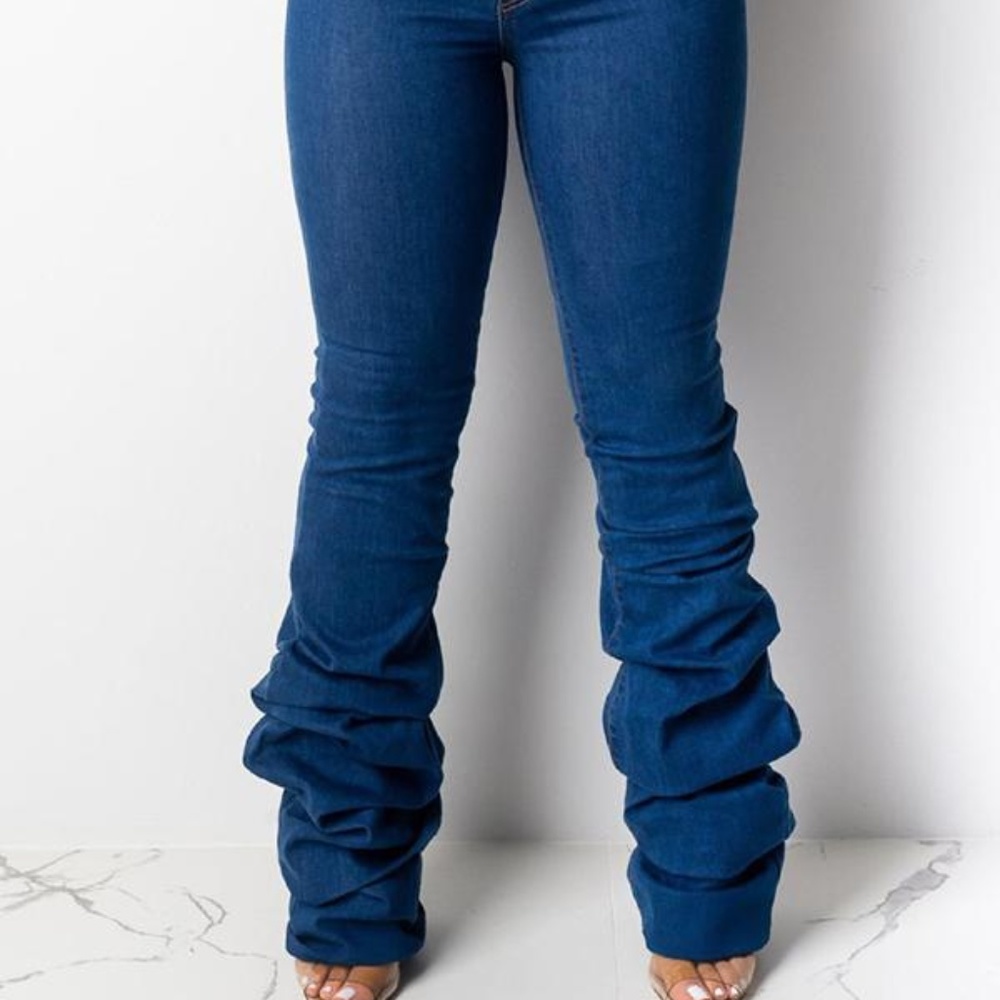 ISO of these jeans